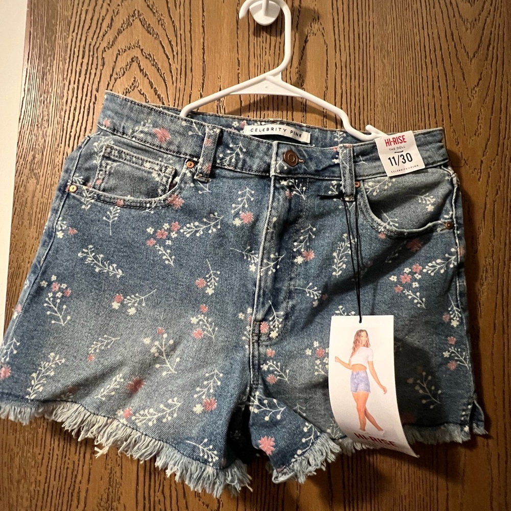 Adorable Stretchy Jean Shorts